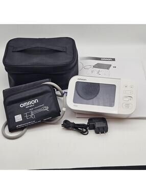 Omron BP5450 Blood Pressure Cuff 2 Person With Case And Instructions